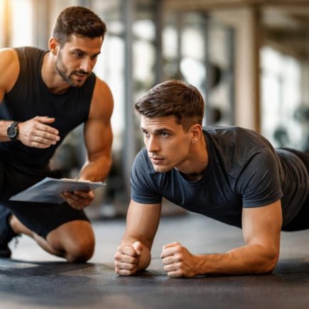 entraineur-fitness-gainage-dos-droit