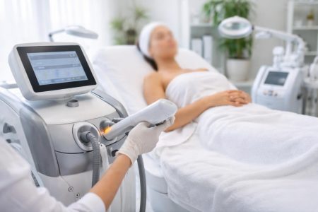 clinique-moderne-equipement-esthetique-machine